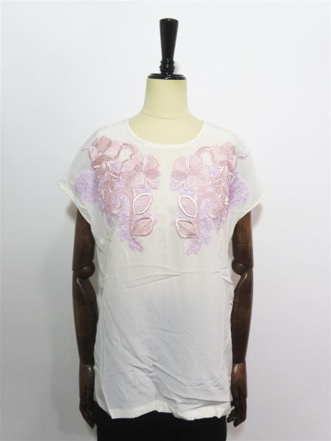シルク フラワー エンブロイダリー Tee