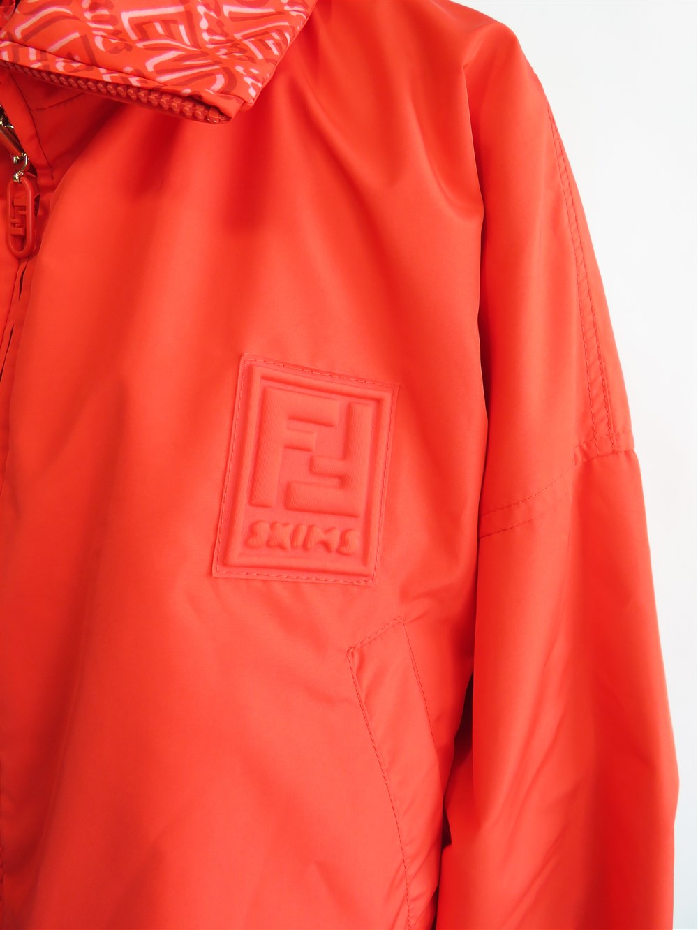 FENDI×SKIMS クロップド ウインドブレーカー
