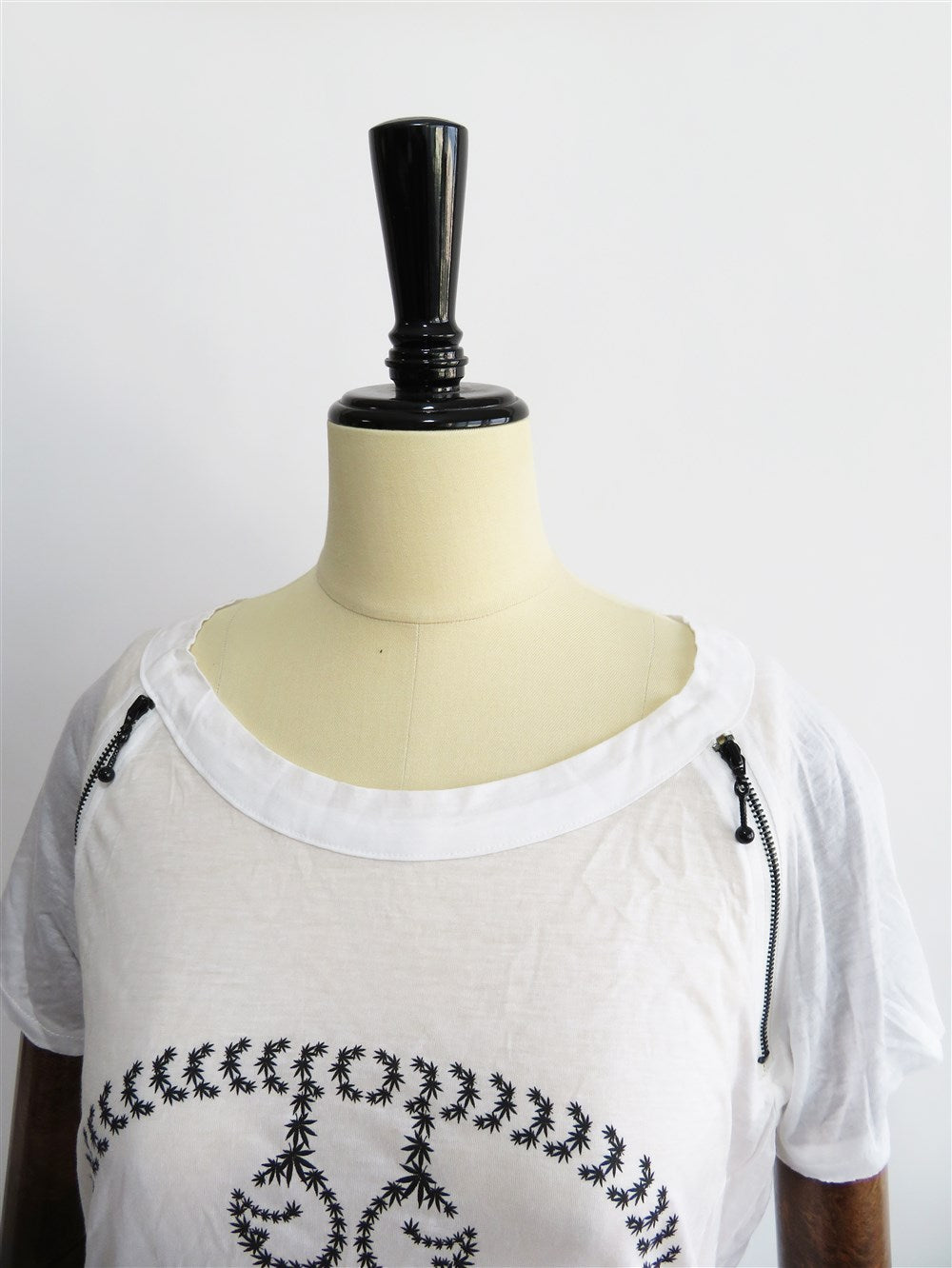 THOMAS WYLDE スカルプリント Tシャツ