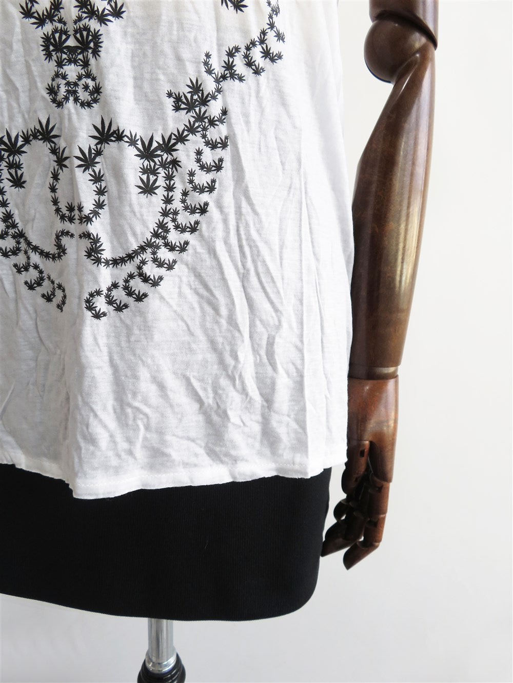 THOMAS WYLDE スカルプリント Tシャツ