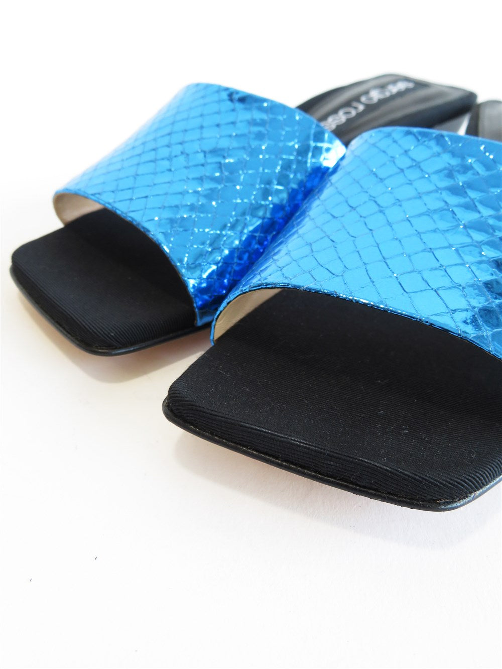 パイソン サンダル