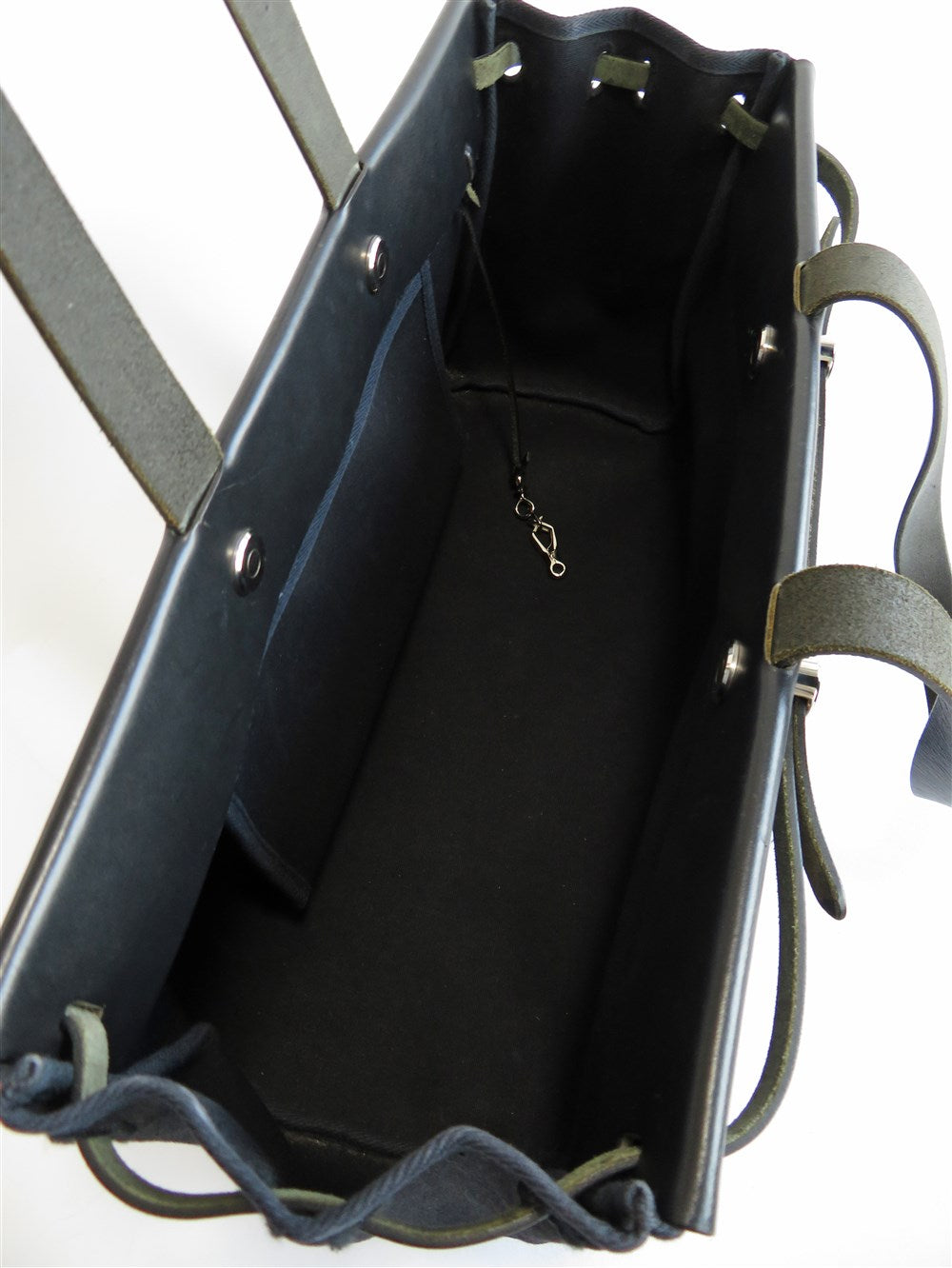 エールバッグ カバスGM