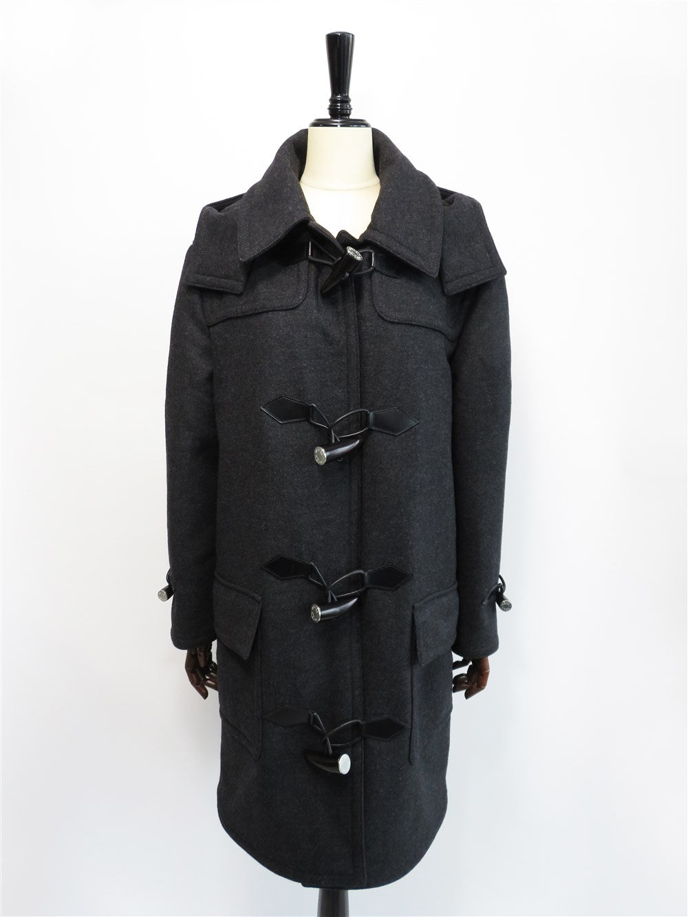 エルメス　黒 ダッフルコート フランス製 エルメス 黒 ダッフルコート フランス製 エルメス ダッフルコートの