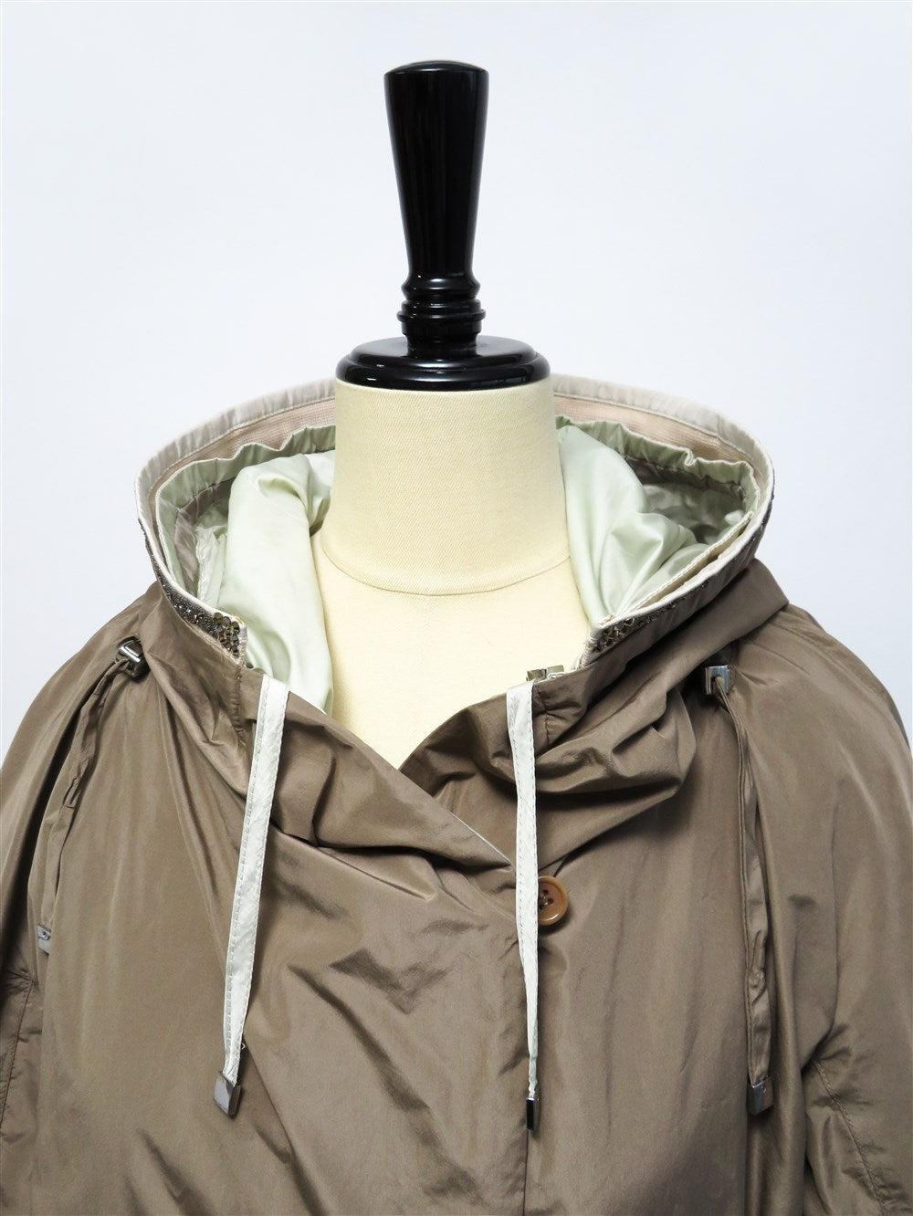 リバーシブル フーデッド コート