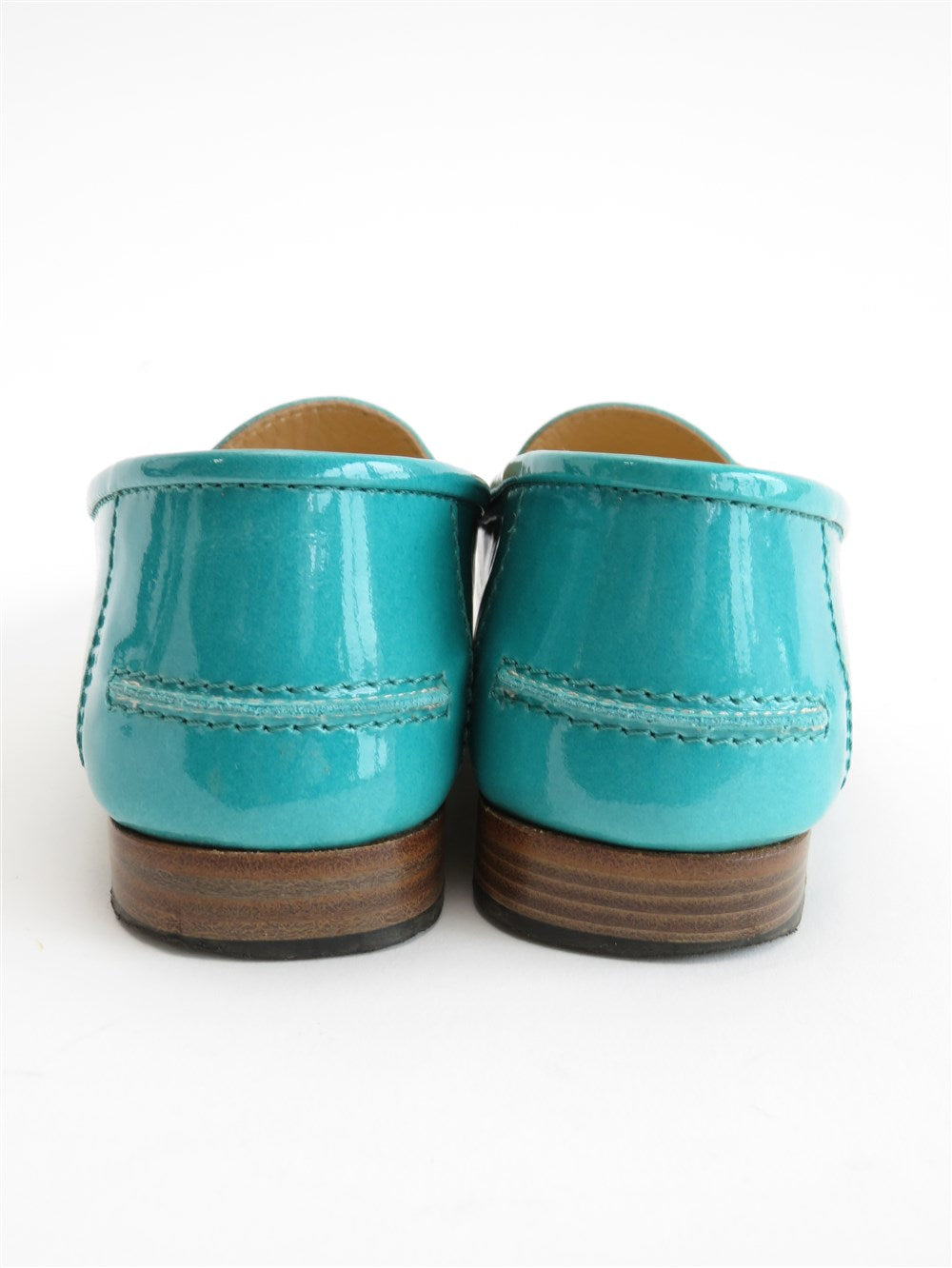 エナメル ローファー