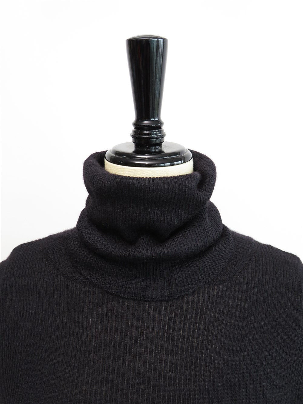 CC カシミヤ シルク タートルネック リブ ニット