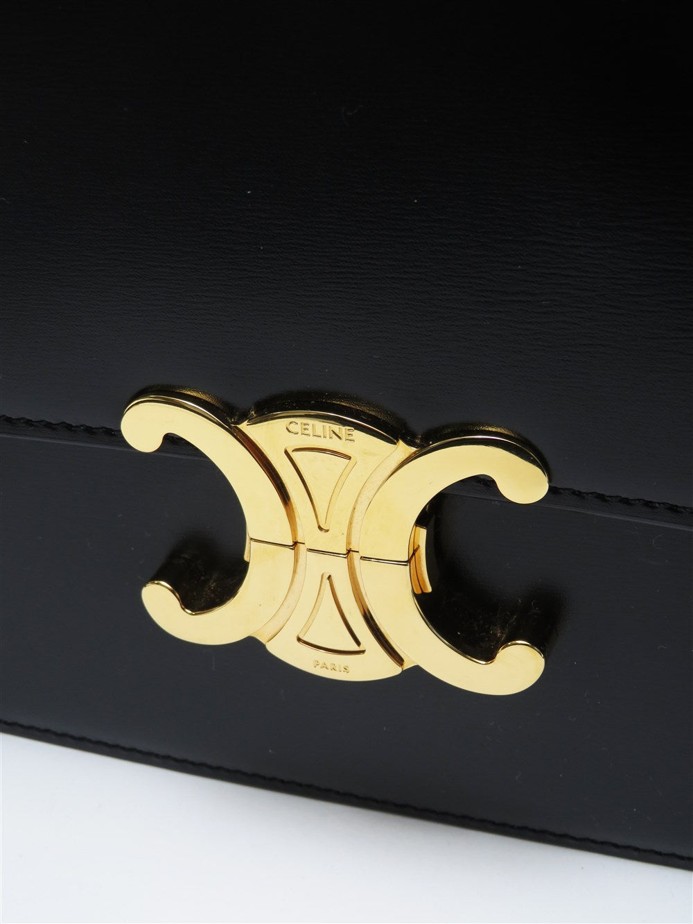 クラシック トリオンフ ショルダー バック