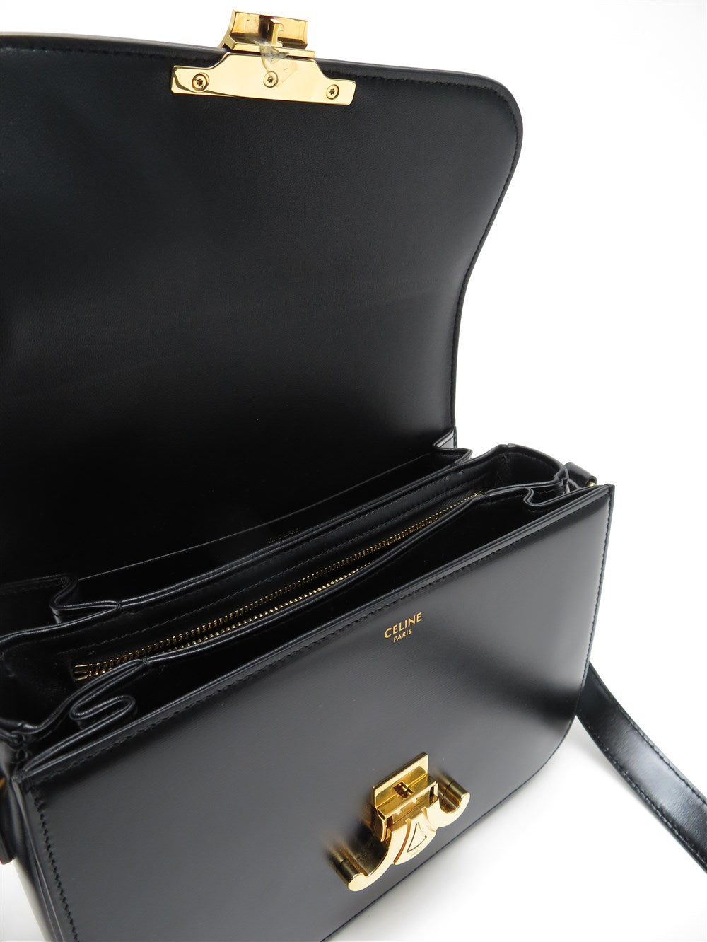 クラシック トリオンフ ショルダー バック