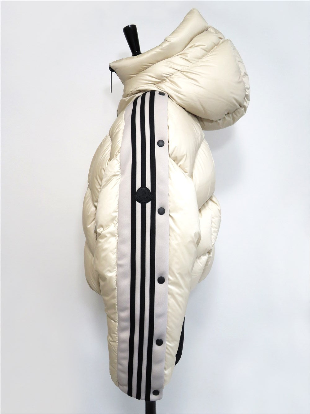 Moncler x ADIDAS FUSINE ショート ダウン ジャケット