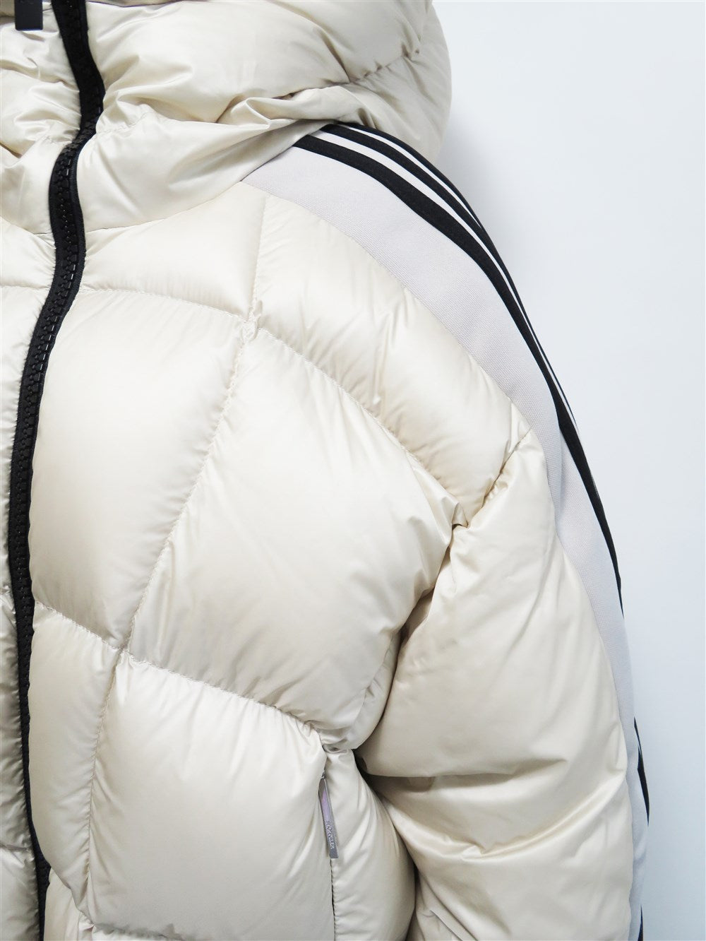 Moncler x ADIDAS FUSINE ショート ダウン ジャケット