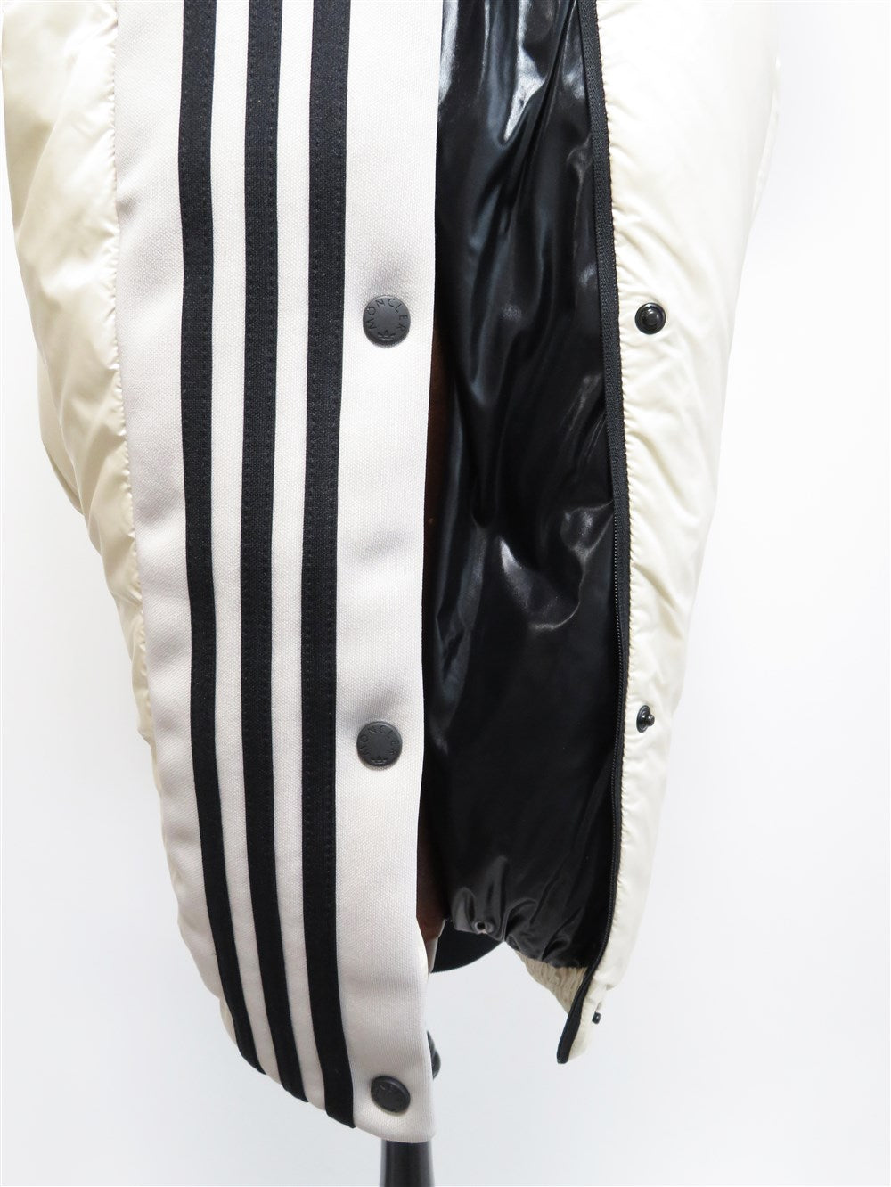 Moncler x ADIDAS FUSINE ショート ダウン ジャケット