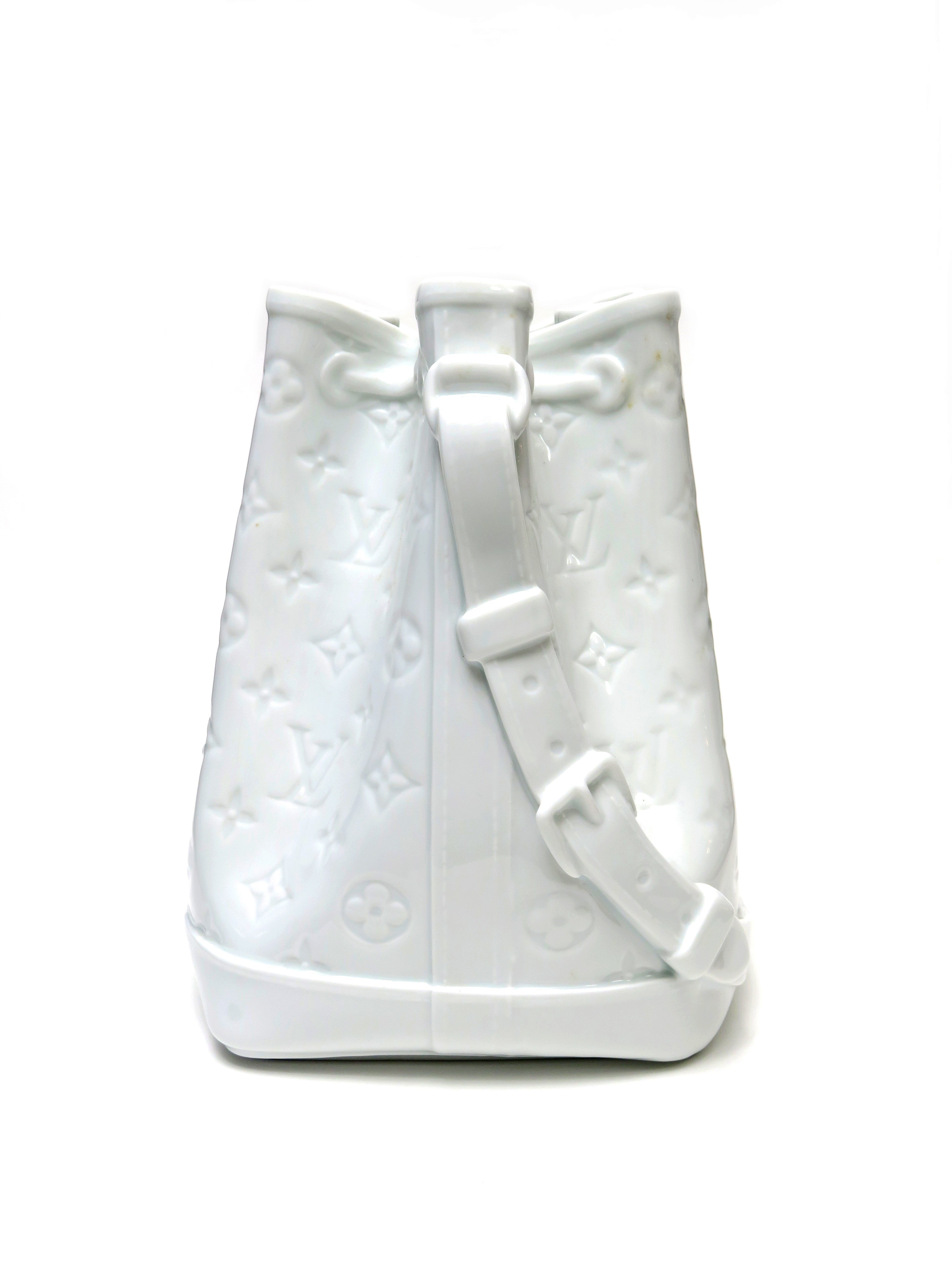 ヴェース・ポーセリン モノグラム フラワーべース