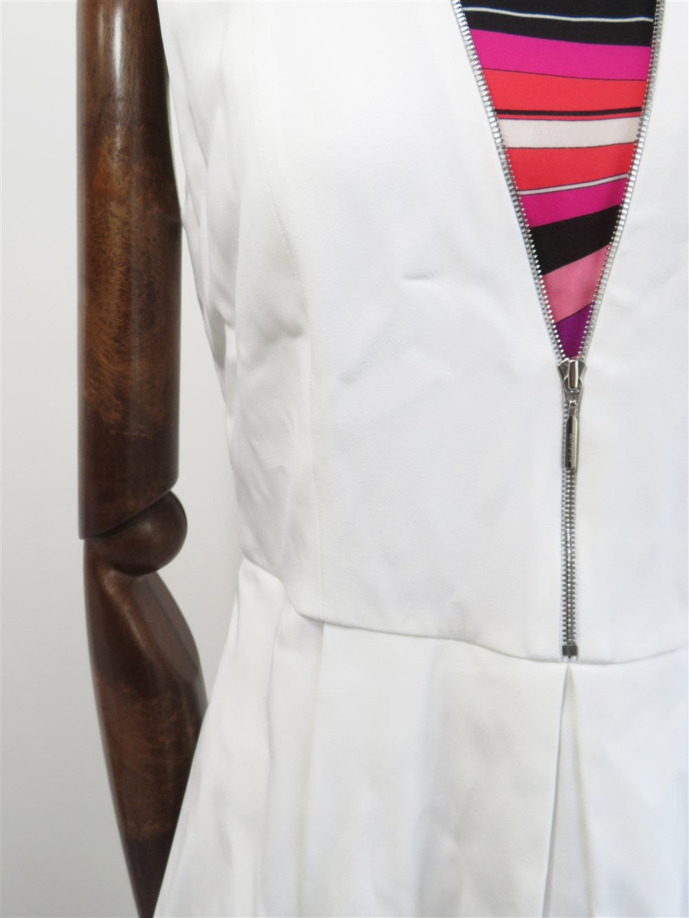 スリーブレス ジップディティール ワンピース