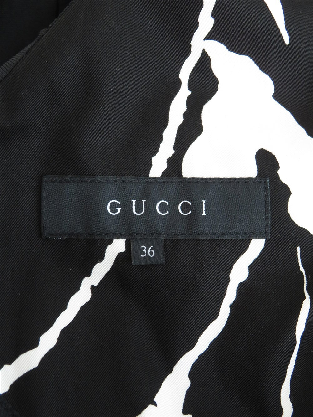 グラフィティー トレンチーコート