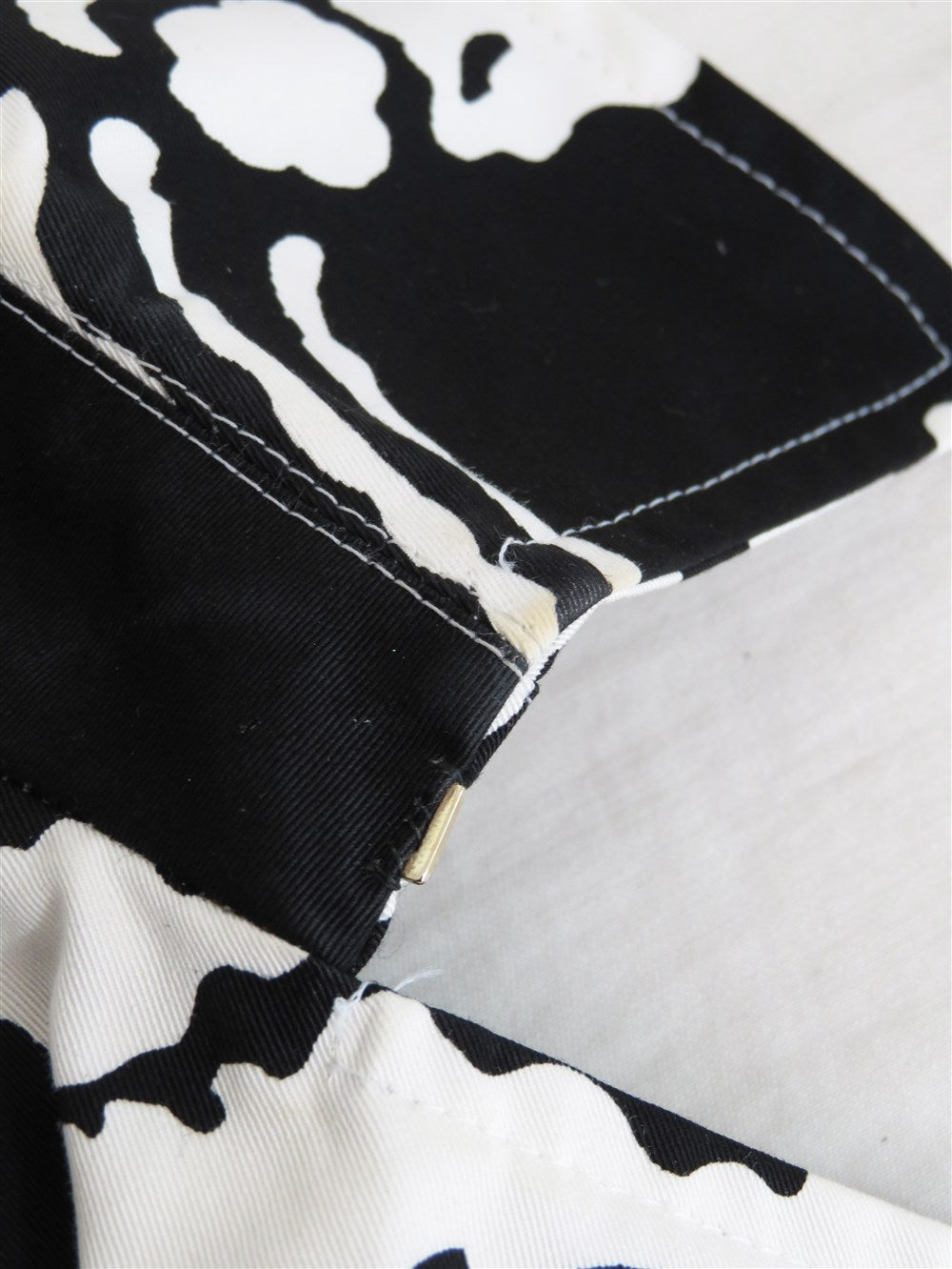 グラフィティー トレンチーコート