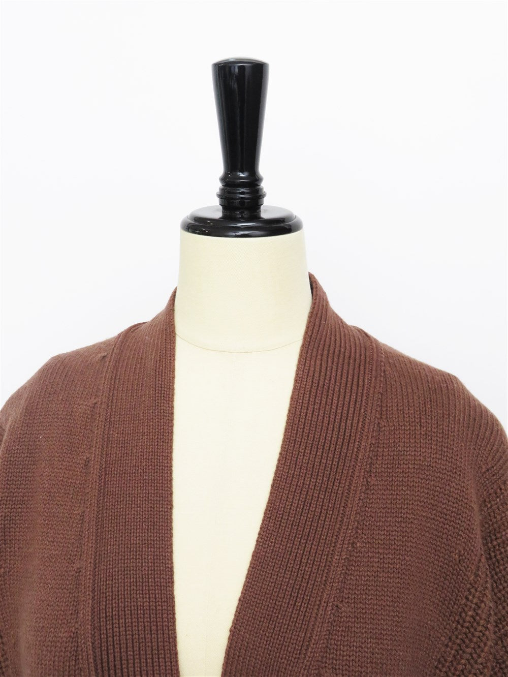 バッファローホーンボタン ニット コート