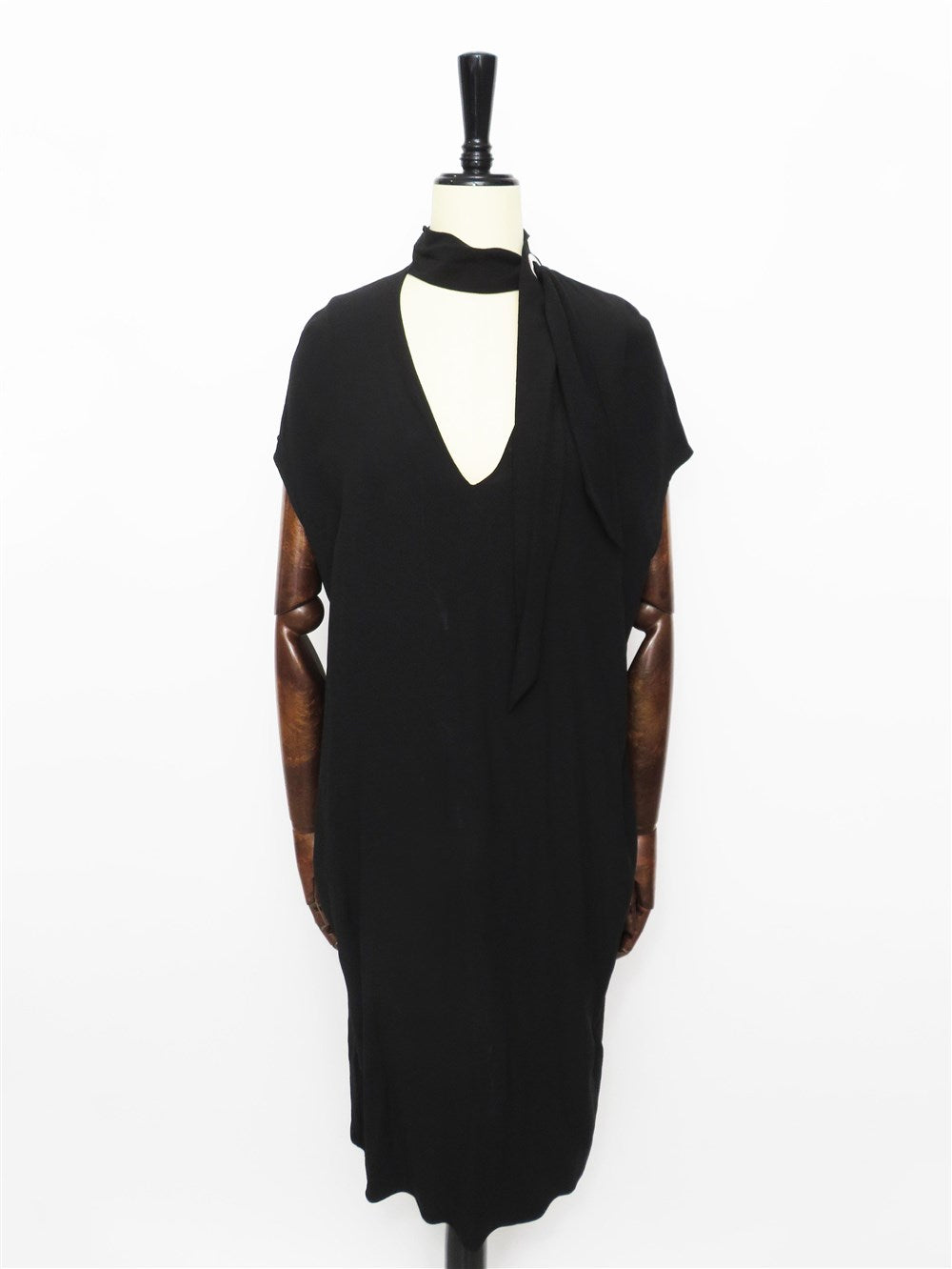 シルク スカーフネック リングディテール ワンピース