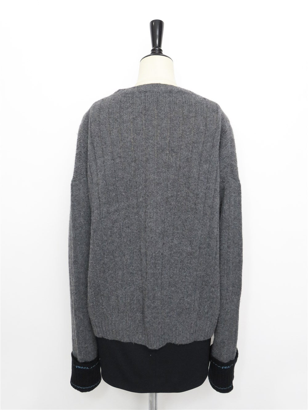 ロゴリブ カシミヤ ニット プルオーバー