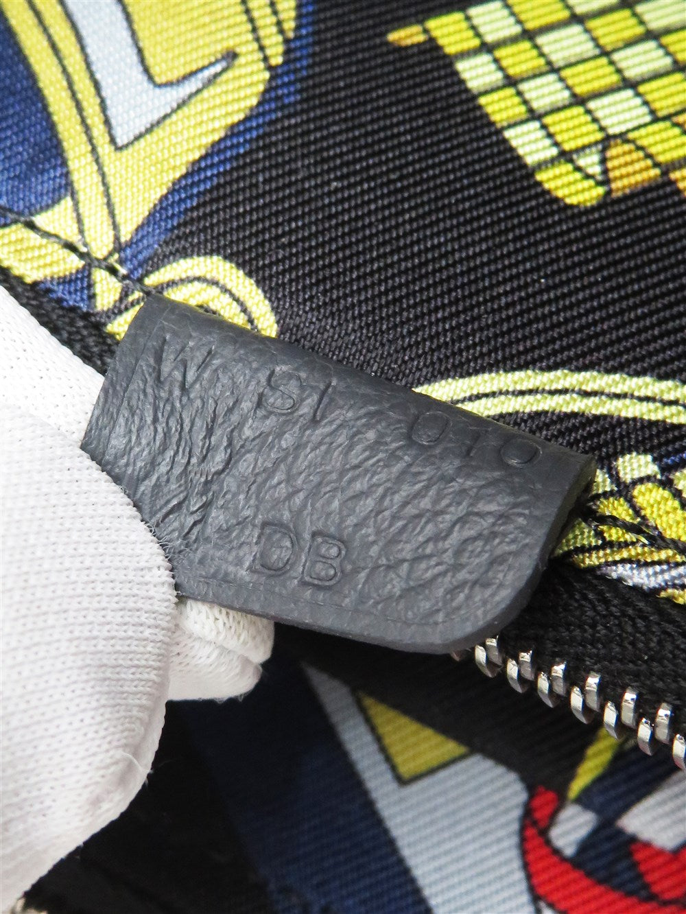 アザップ シルクイン コンパクト W刻印