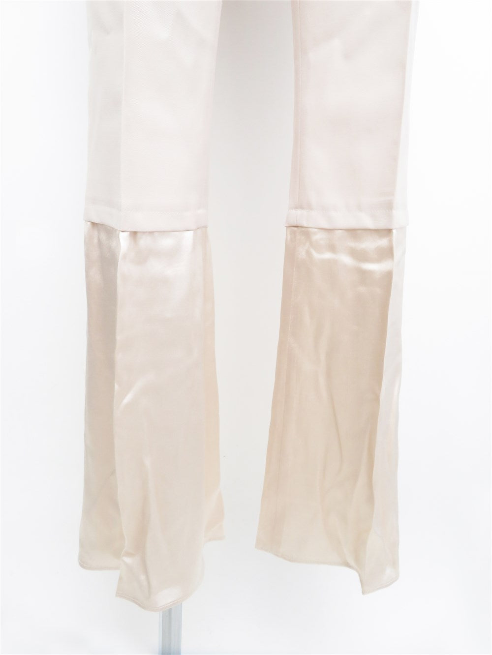 サテン切替 クロップド ジャケット& フレア パンツ 22AW