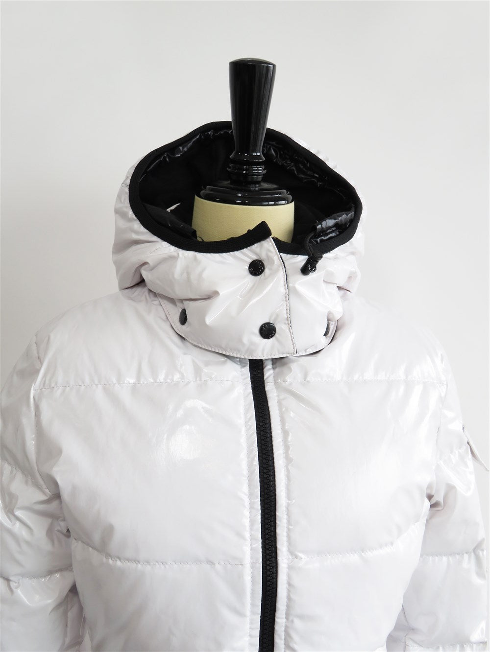 美品✨モンクレール 1 IRISH ナイロン ジャケット 17年 ホワイト 花 楽天市場】【MONCLER/モンクレール/ENET GIUBBOTTO/エネット
