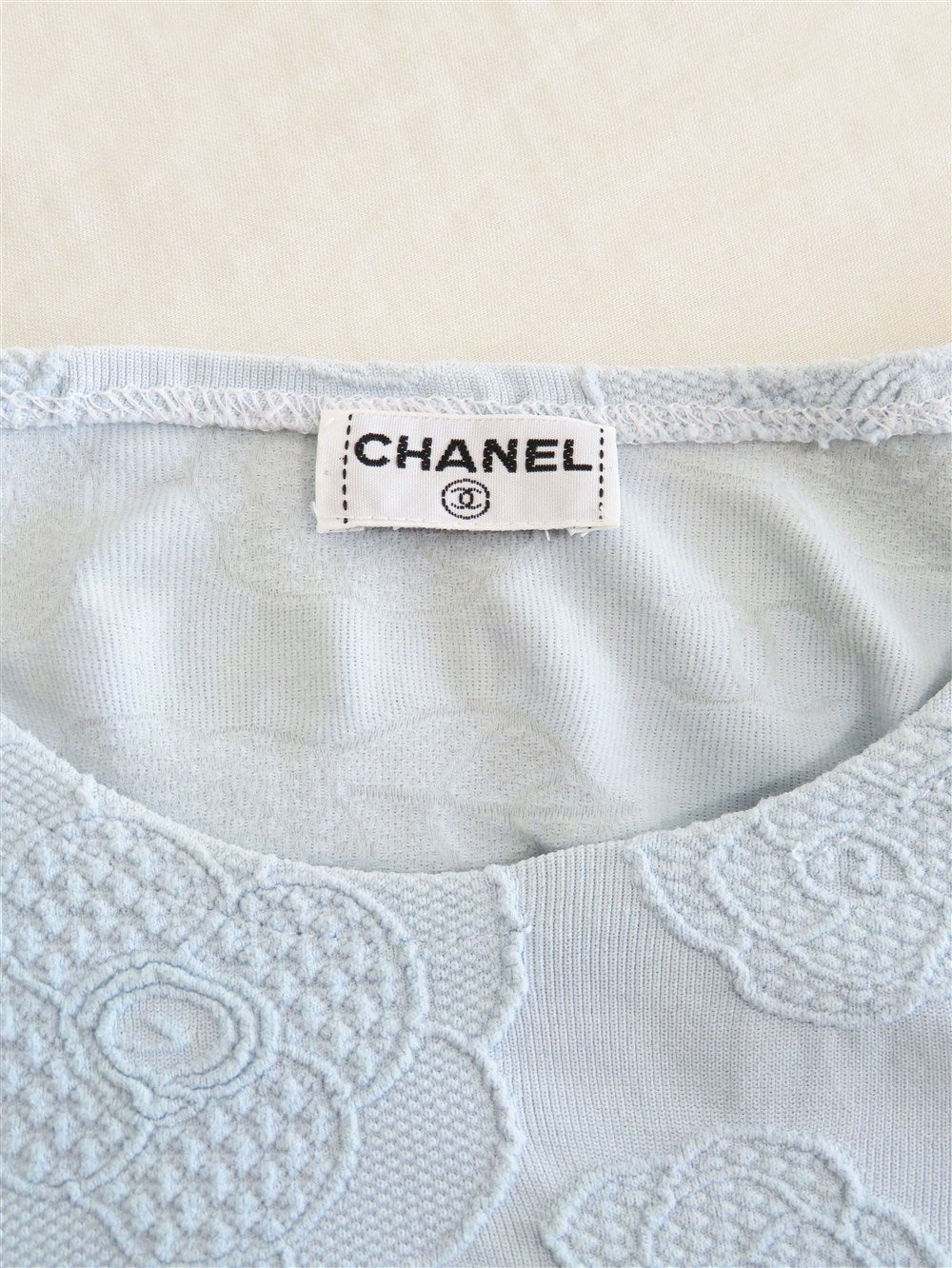 CHANEL - CHANELシャネル★手書き風ココマーク入りカメリアプリントのカットソー★正規品 CHANEL - CHANELシャネル☆手書き風ココマーク入りカメリア