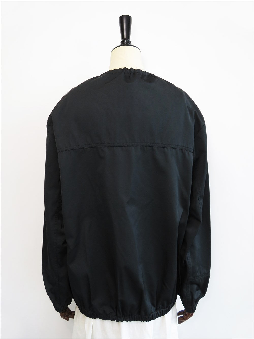 ノーカラー タフタ ブルゾン