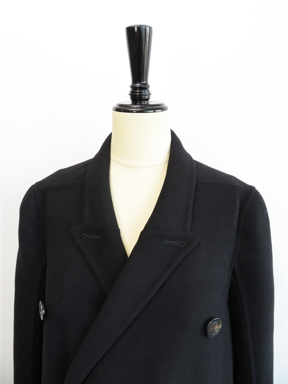 オフィサー コート