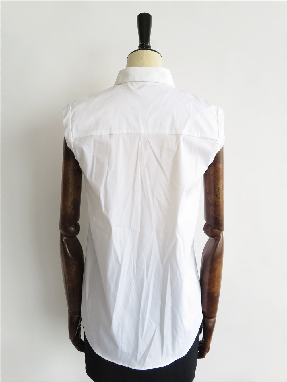 スリーブレス シャツ