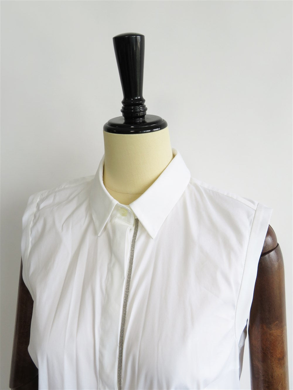 スリーブレス シャツ