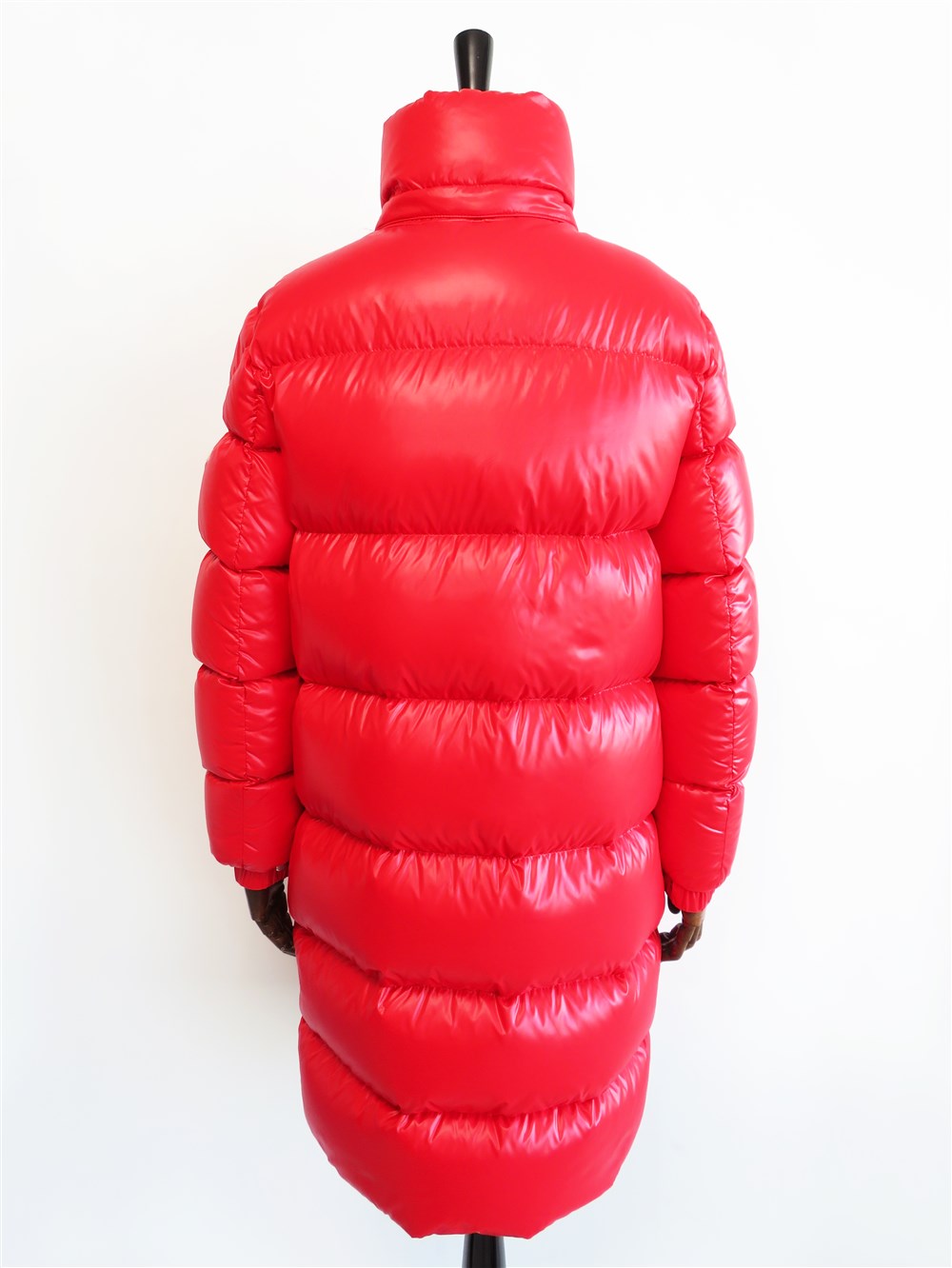 MONCLERコラボ Vロゴ ダウン コート