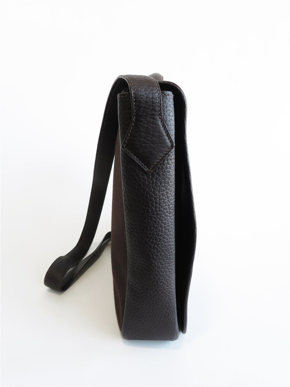 ヴィクトリア メッセンジャーバッグ