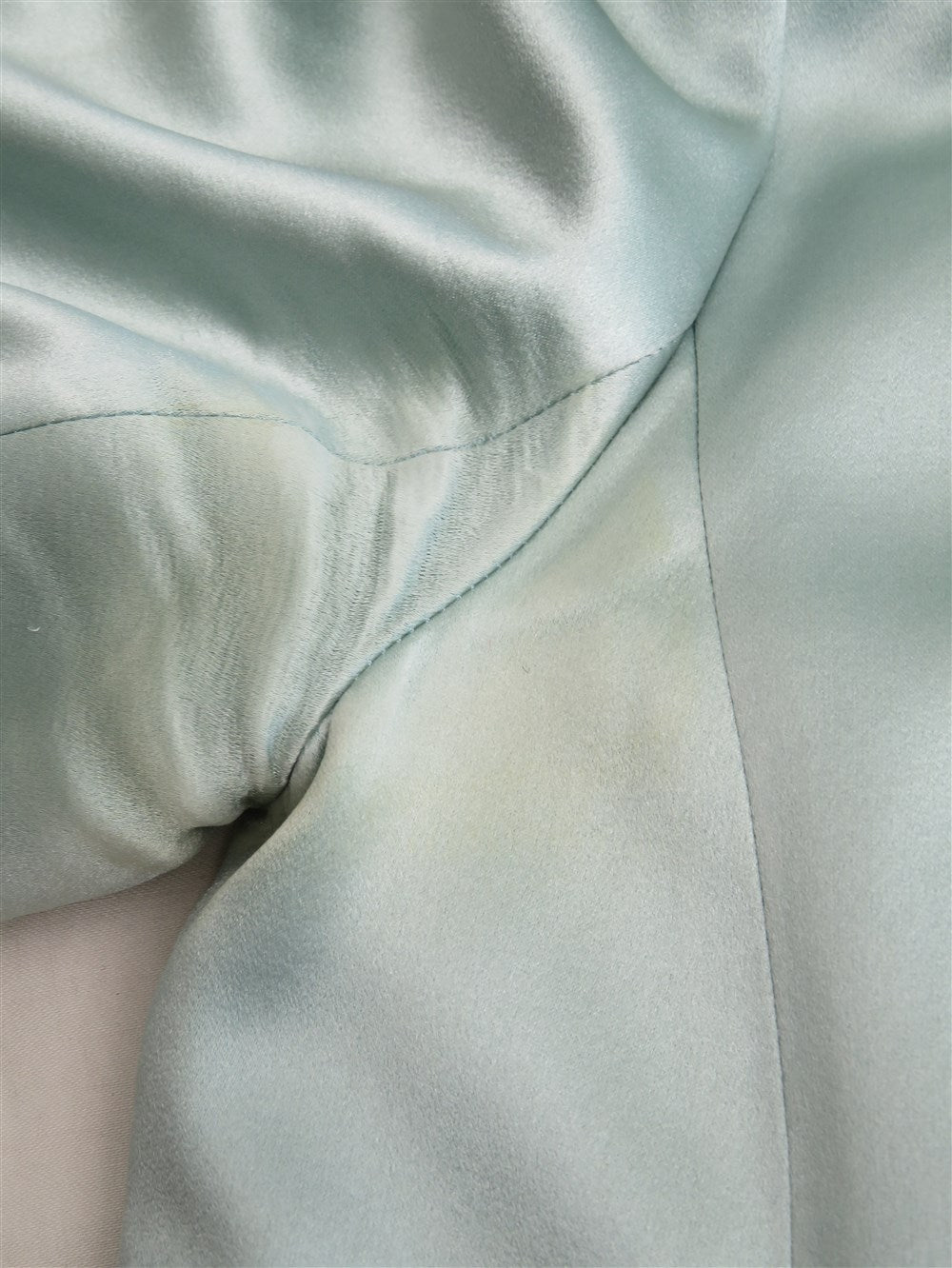 シルク サテン セットアップ