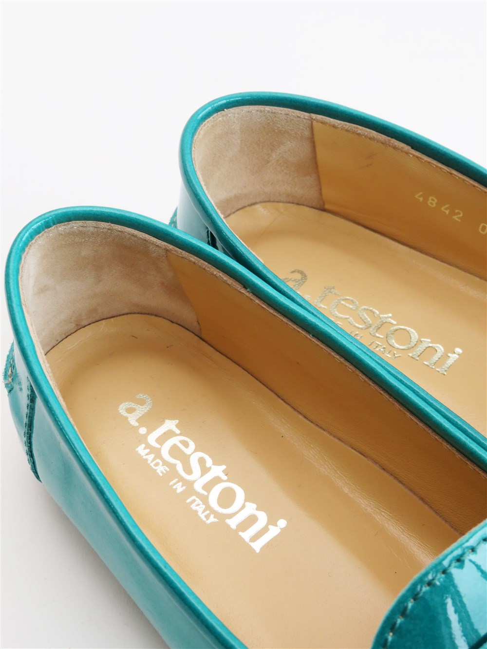 エナメル ローファー