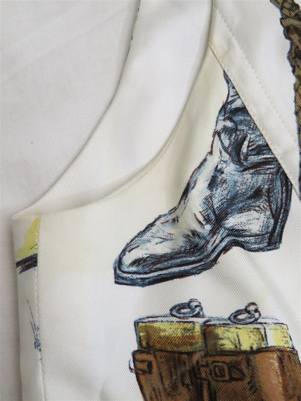 ブーツプリント シルク ベスト