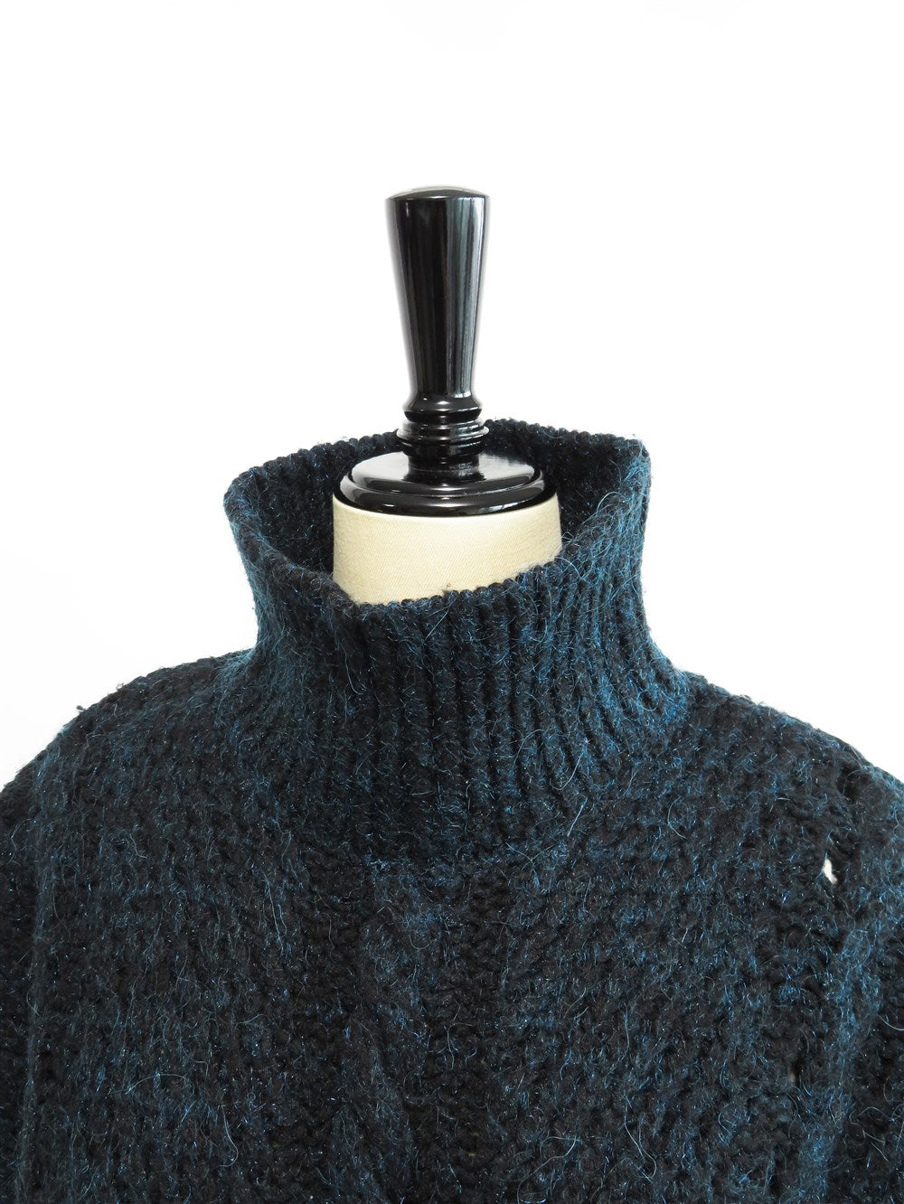 ローゲージ スリーブレス タートルニット