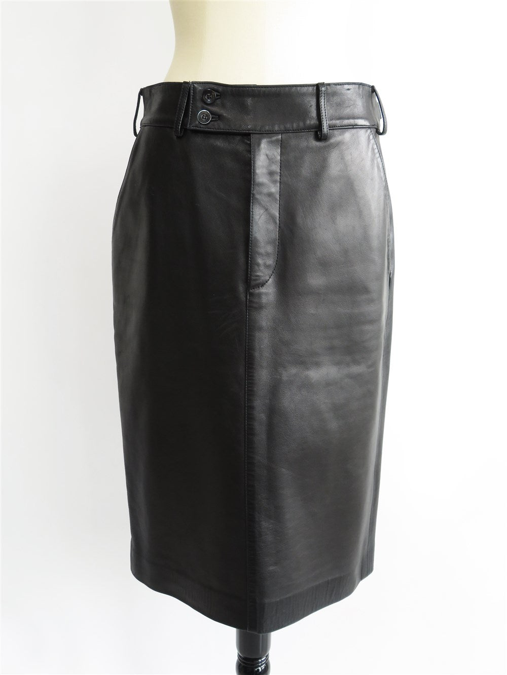 ブラック レザースカート
