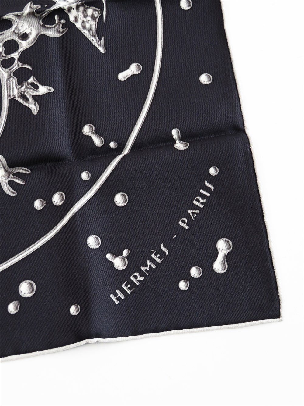 カレ45 銀の雫 スカーフ