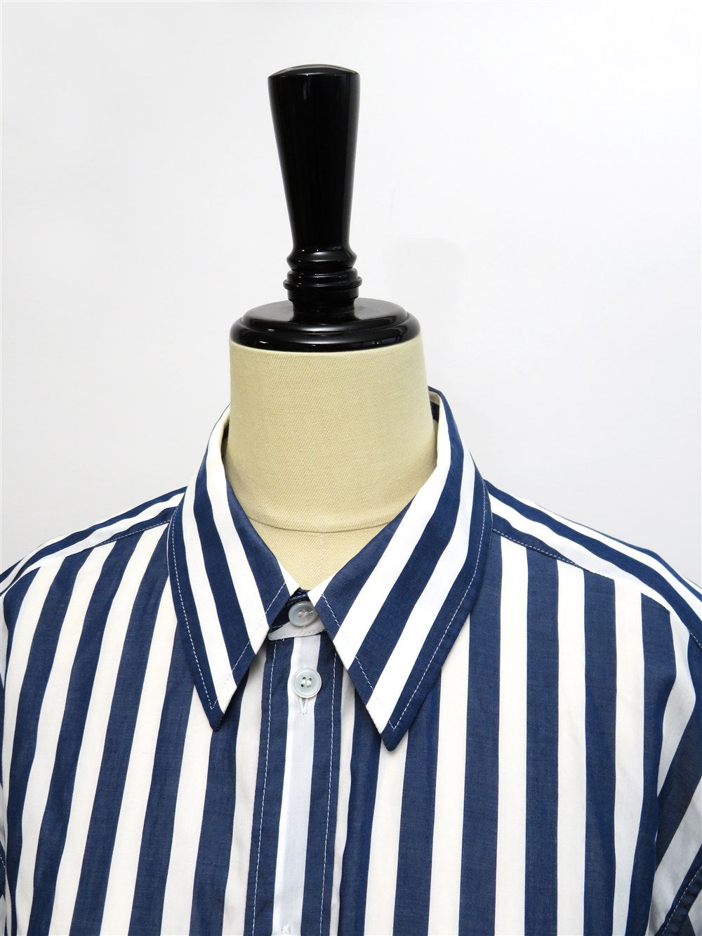 ロゴ ストライプ シャツ