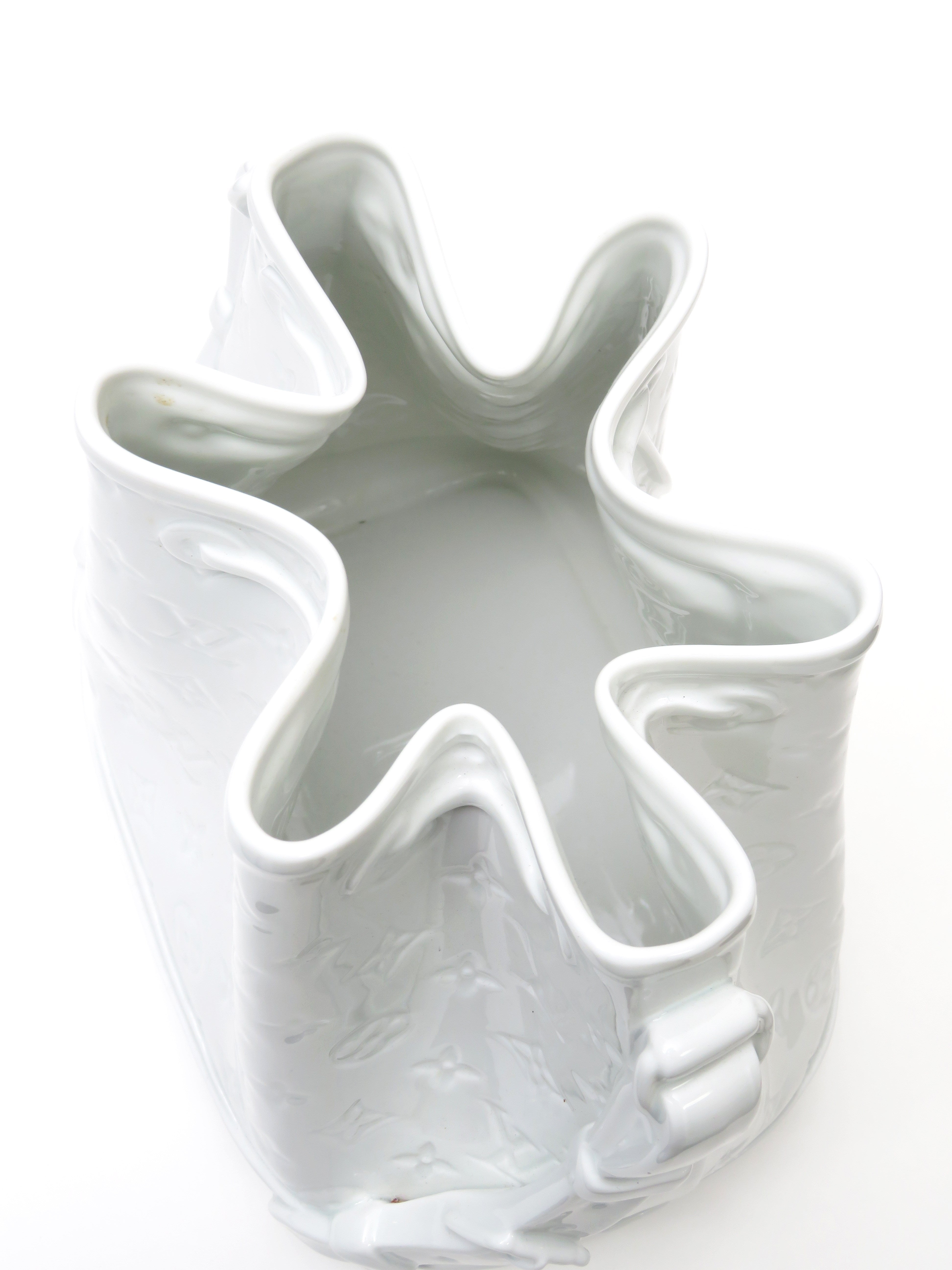 ヴェース・ポーセリン モノグラム フラワーべース