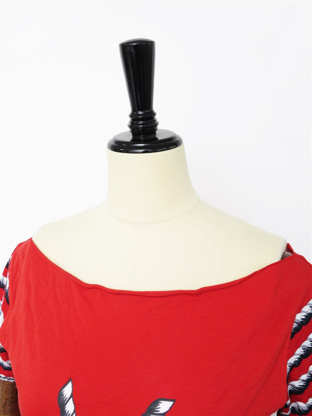 YSL ロゴ カットオフ Tシャツ