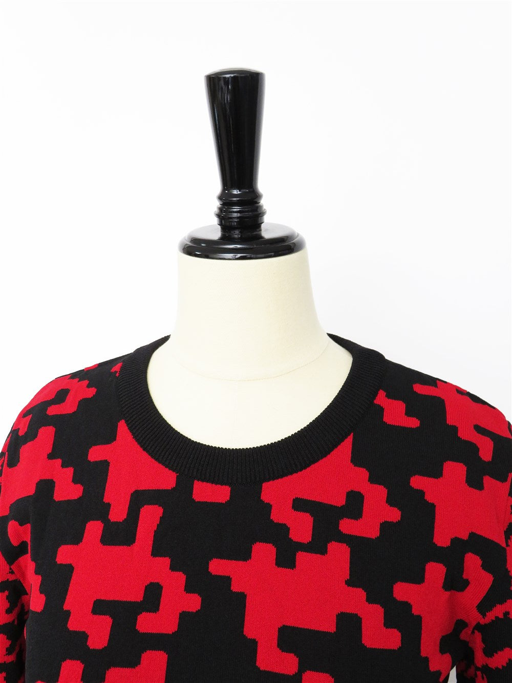 BOUTIQUE MOSCHINO ピクセルカモフラージュ ニット プルオーバー