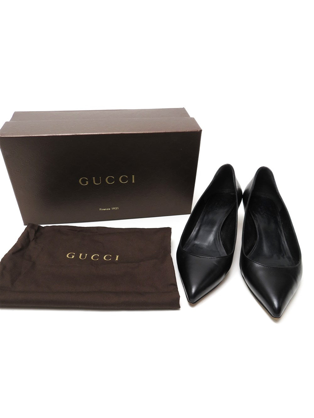 ポインテッドトゥ ローヒール パンプス