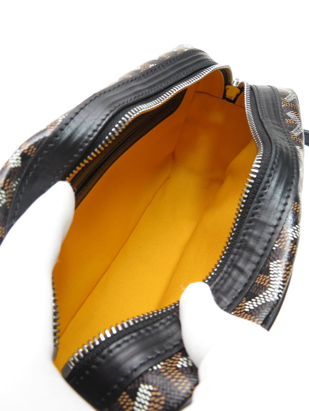 カップヴェール PM ショルダーバッグ