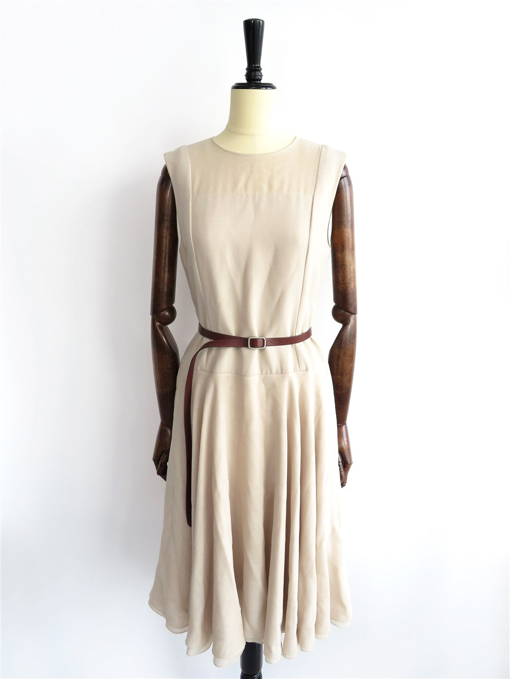 ノースリーブ フレア ワンピース