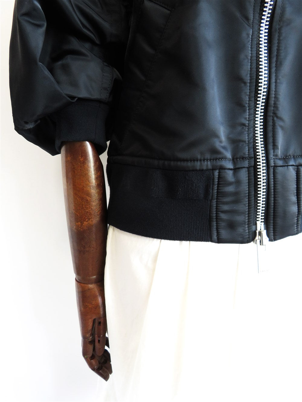 ナイロンツイル  ボンバー ジャケット