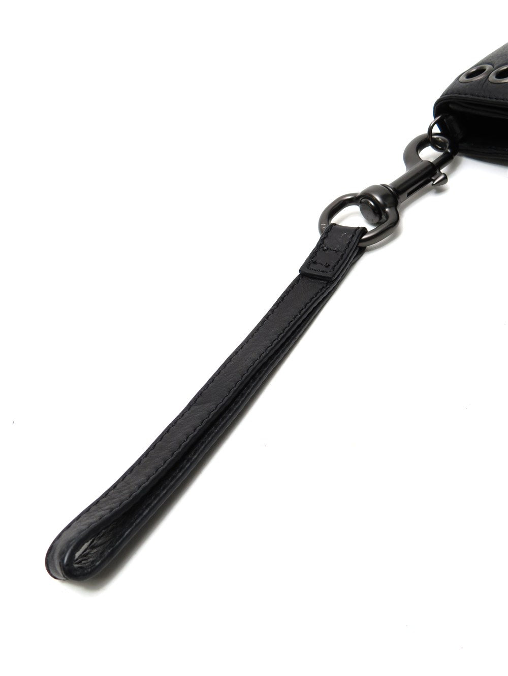 レザー パンチング クラッチ バック