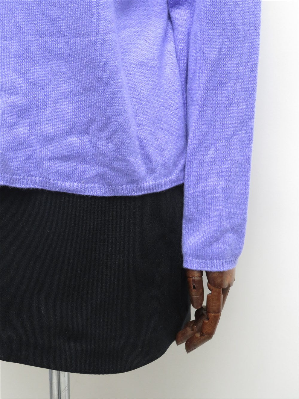 カシミヤ ドロップショルダー ロゴ ニット