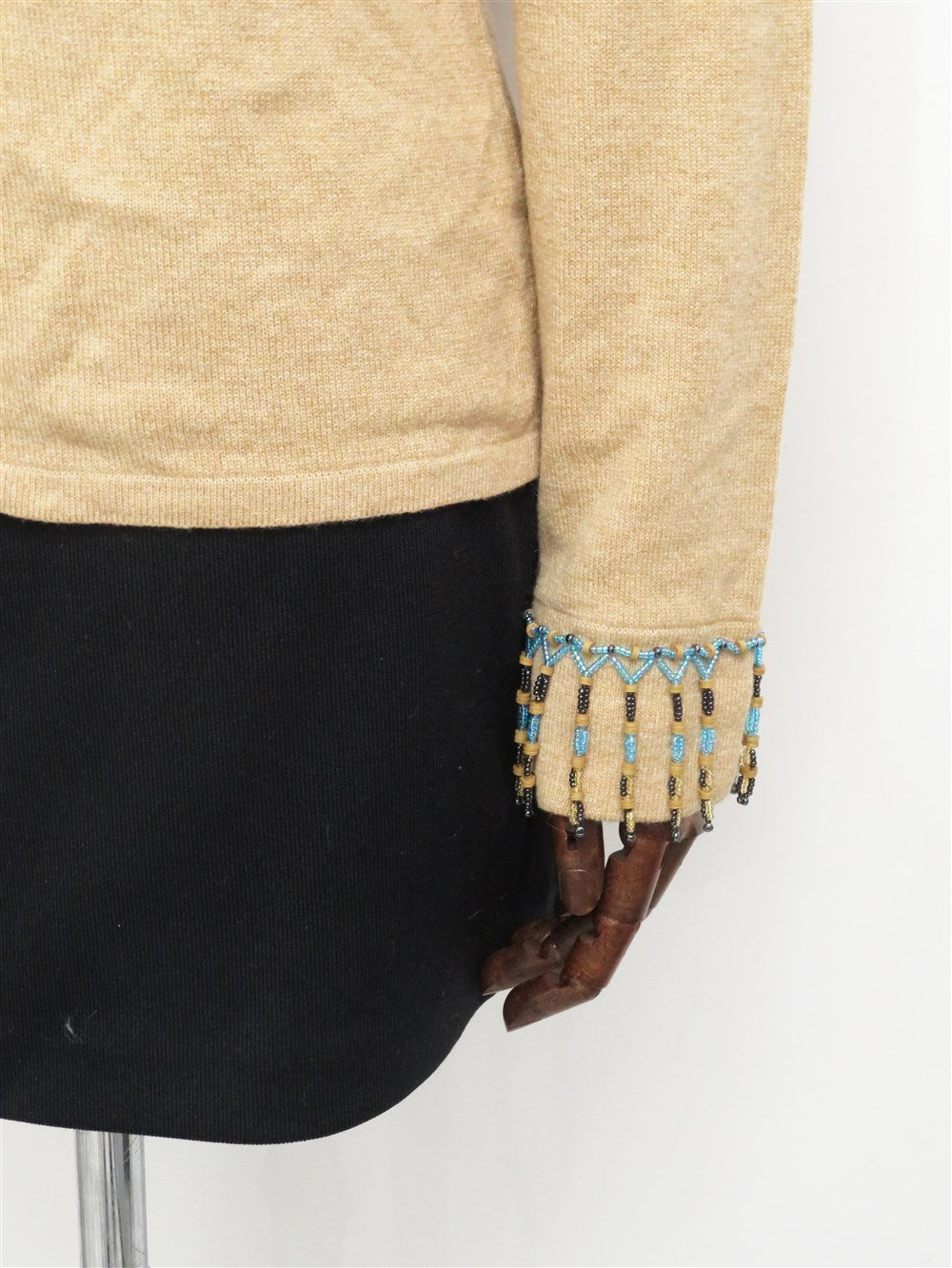 ビーズフリンジ オフショルダー ニット