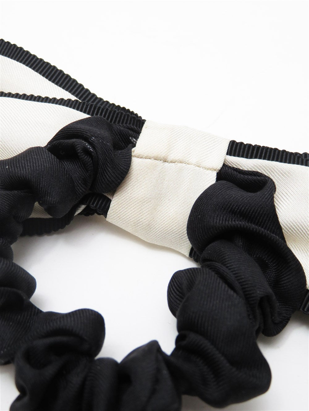 CC シルク リボン シュシュ ヘアアクセサリー